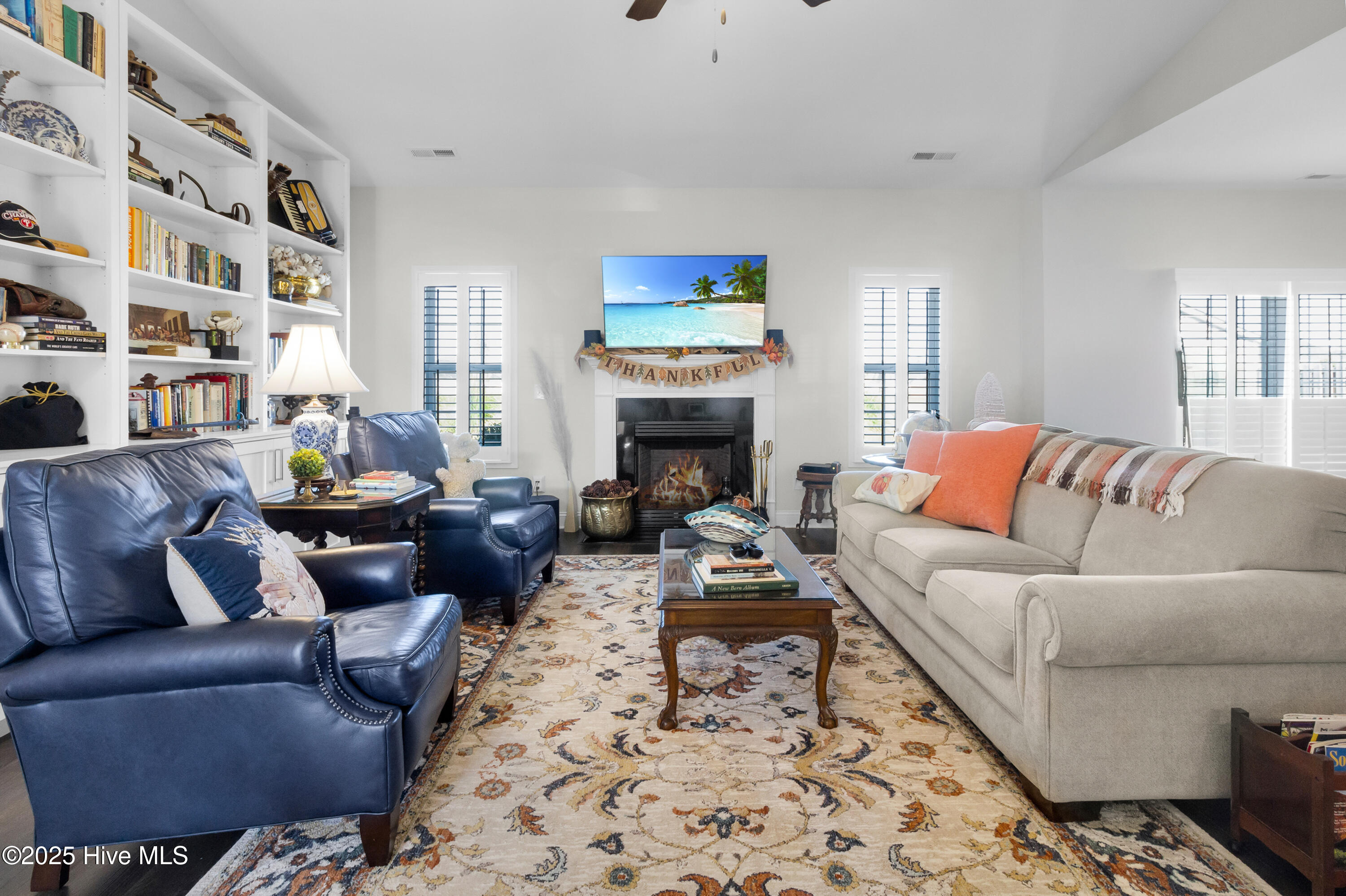 2014 Flounder Run New Bern, NC 28562 - Photo 8 of 30 Living Room