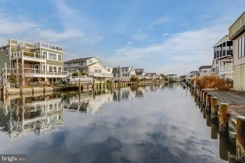 $1,925,000 | 57 Bayside Drive, Fenwick Island, DE 19944