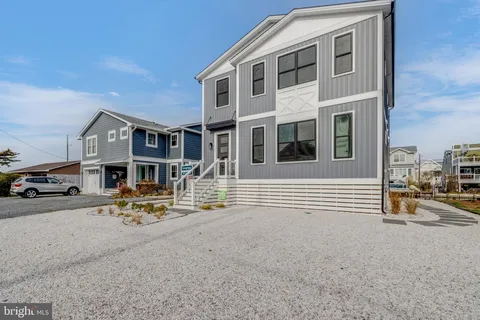$1,925,000 | 57 Bayside Drive, Fenwick Island, DE 19944