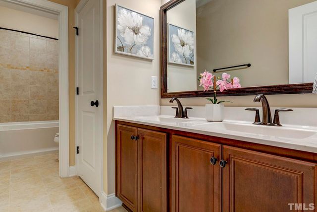 $600,000 | 1016 Regency Cottage Place, Cary, NC 27518