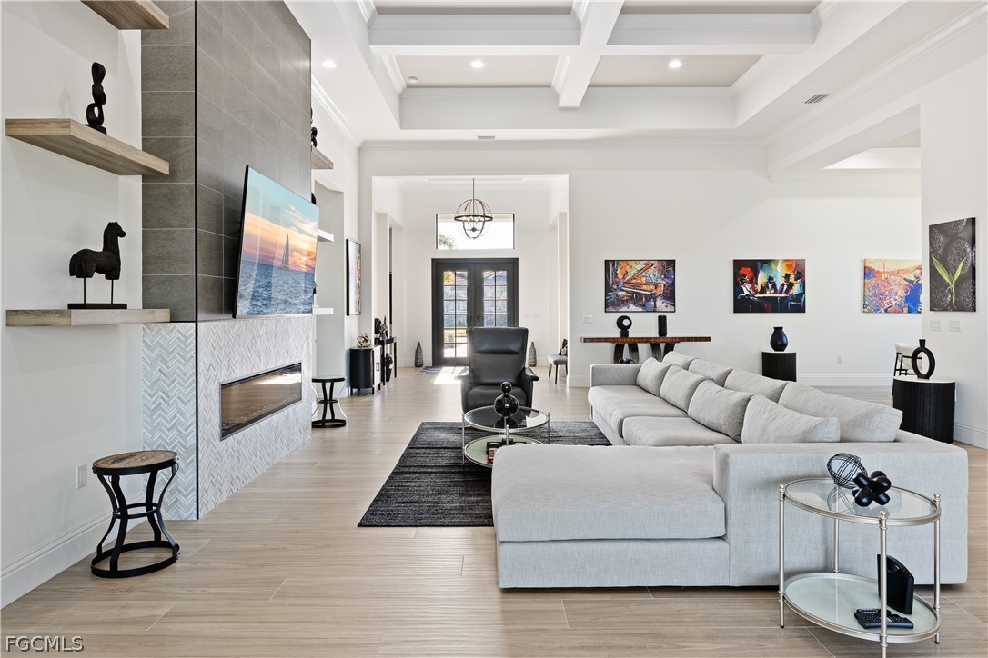3337 Chestnut Grove Drive Alva, FL 33920 - Photo 20 of 50 a living room with furniture and a large window