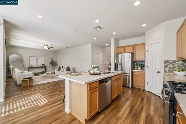$699,900 | 251 Coolcrest Drive, Oakley, CA 94561
