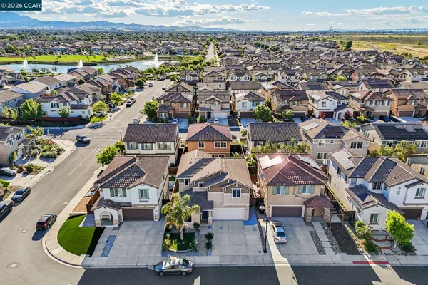 $699,900 | 251 Coolcrest Drive, Oakley, CA 94561