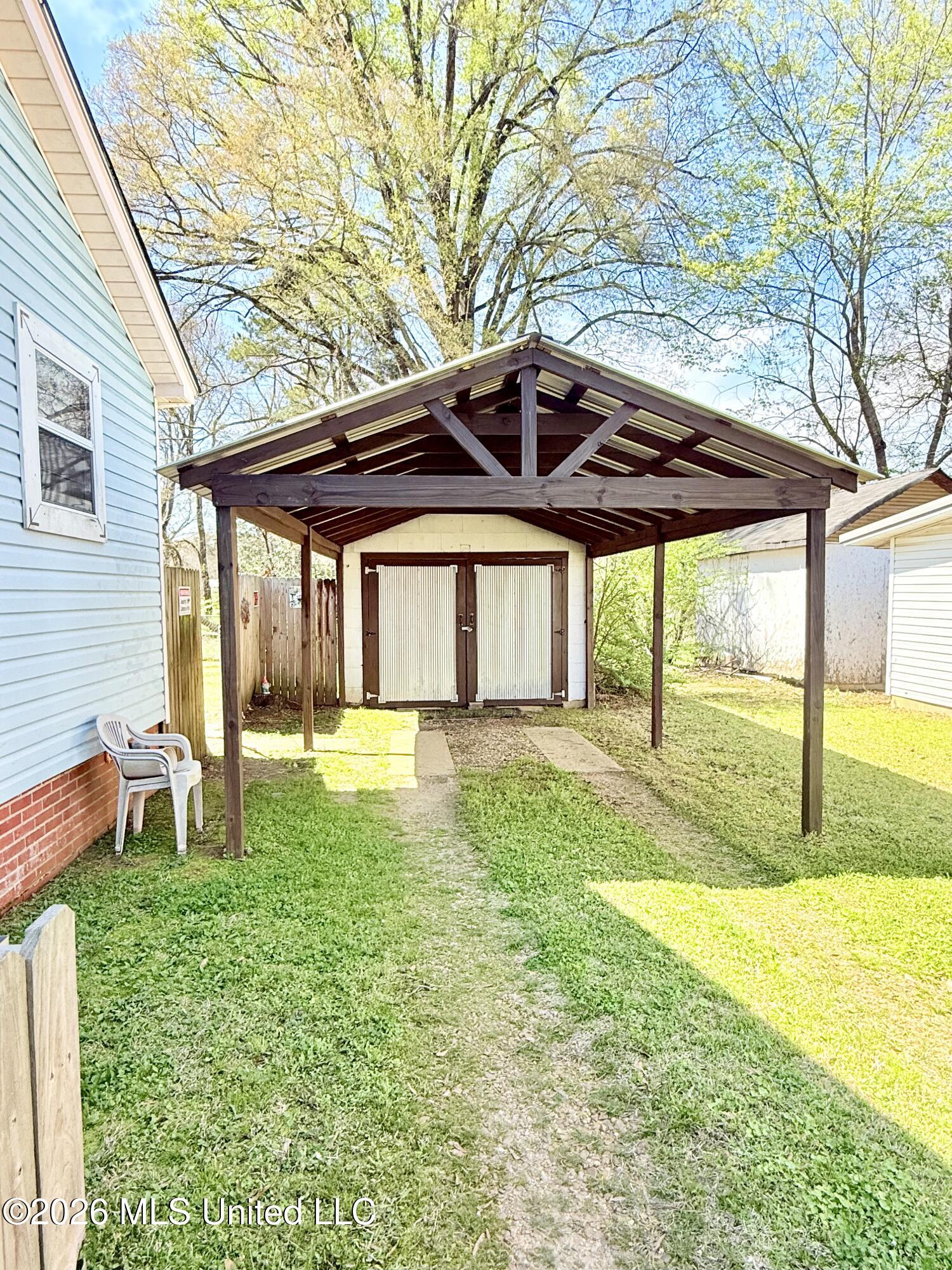2221 Long Street Grenada, MS 38901 - Photo 13 of 14 IMG_6892