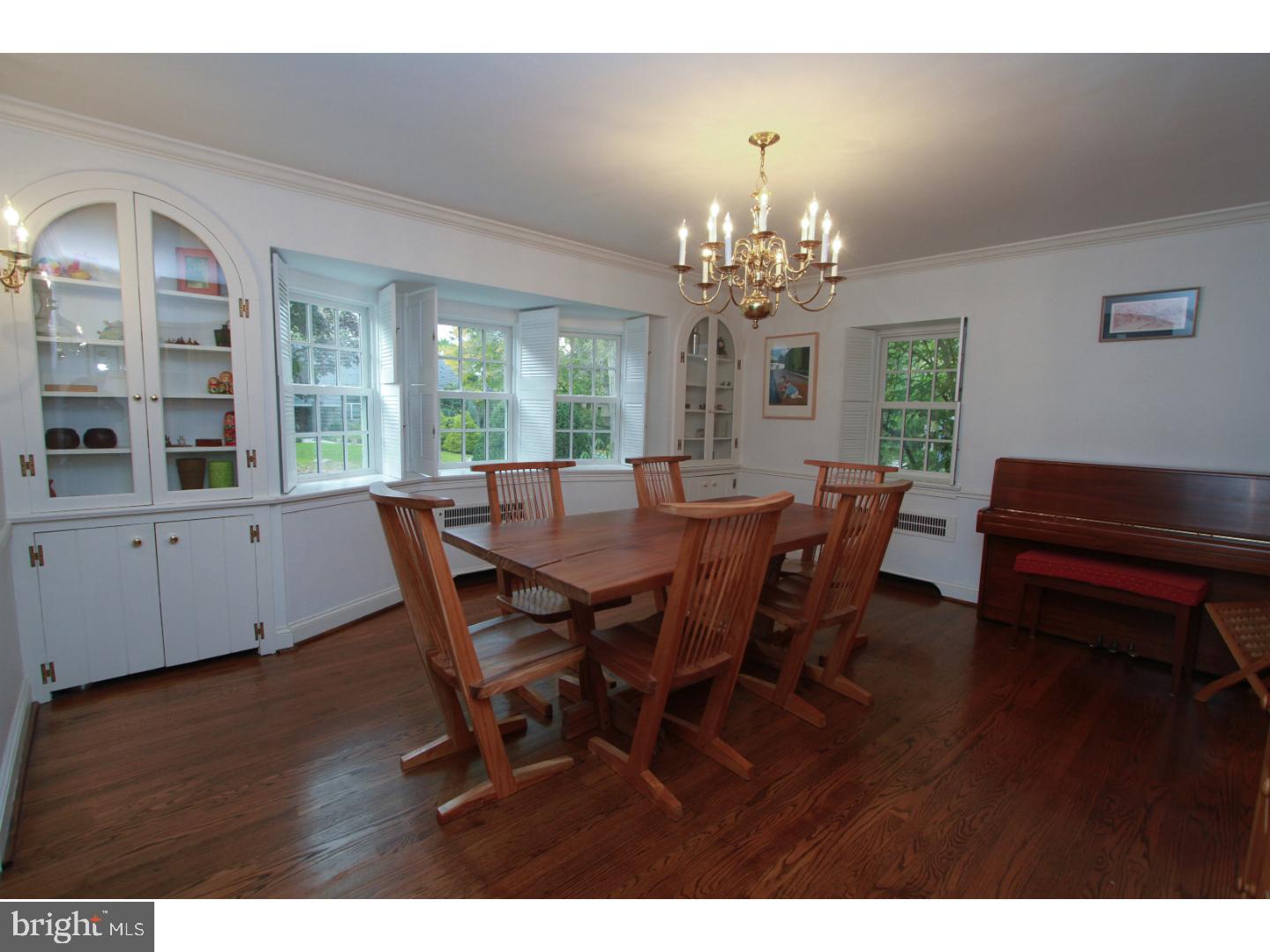 1318 Knox Road Wynnewood, PA 19096 - Photo 4 of 23 Gallery Image 4
