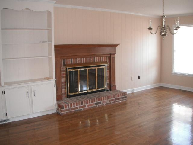 102 Middle Brook Road Greer, SC 29650 - Photo 3 of 12 Gallery Image 3