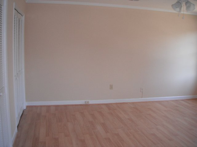 102 Middle Brook Road Greer, SC 29650 - Photo 5 of 12 Gallery Image 5