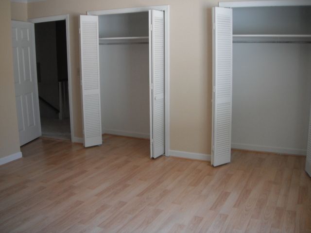 102 Middle Brook Road Greer, SC 29650 - Photo 7 of 12 Gallery Image 7