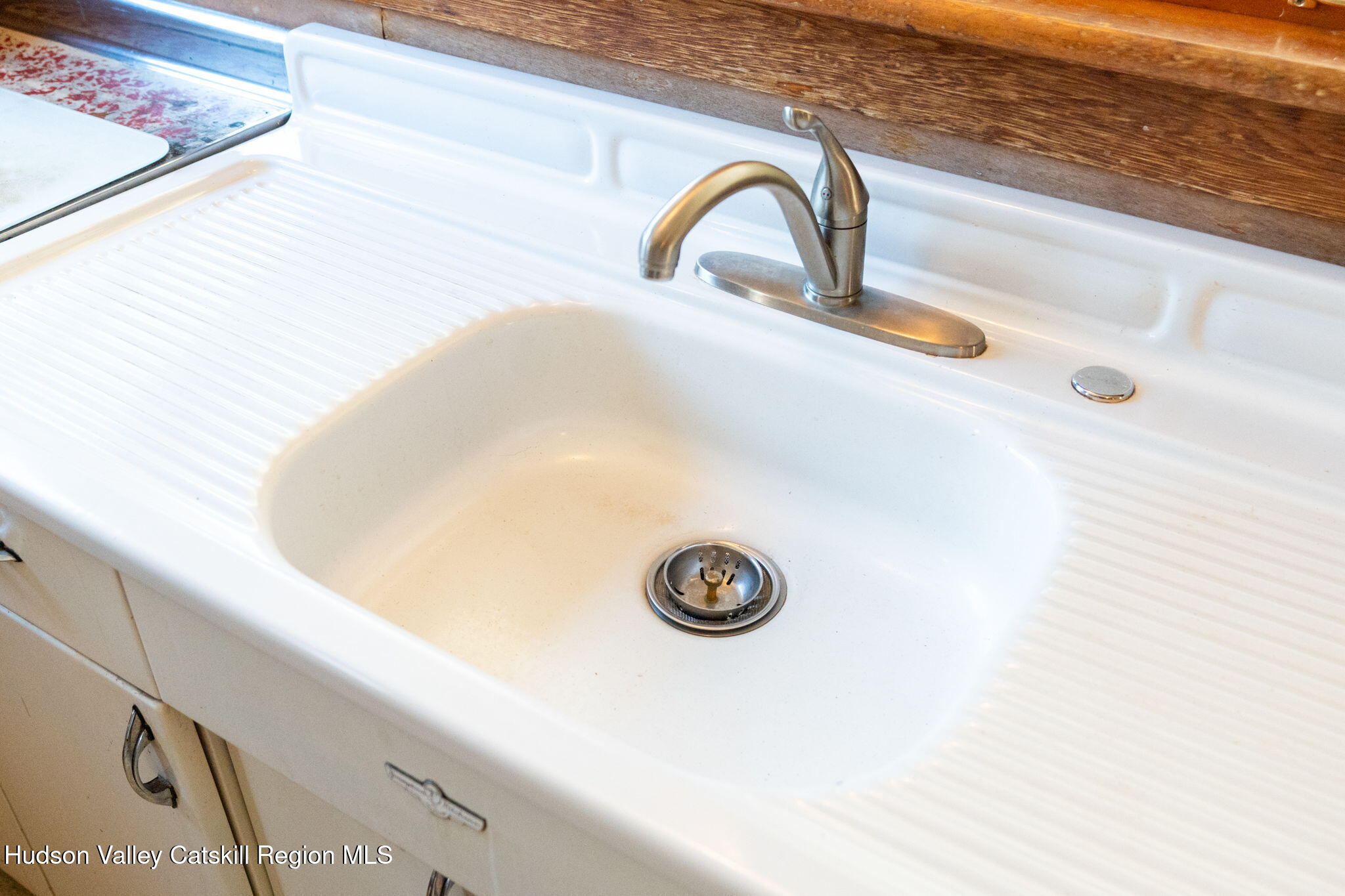17 Bostock Road Shokan, NY 12481 - Photo 31 of 66 a close view of sink