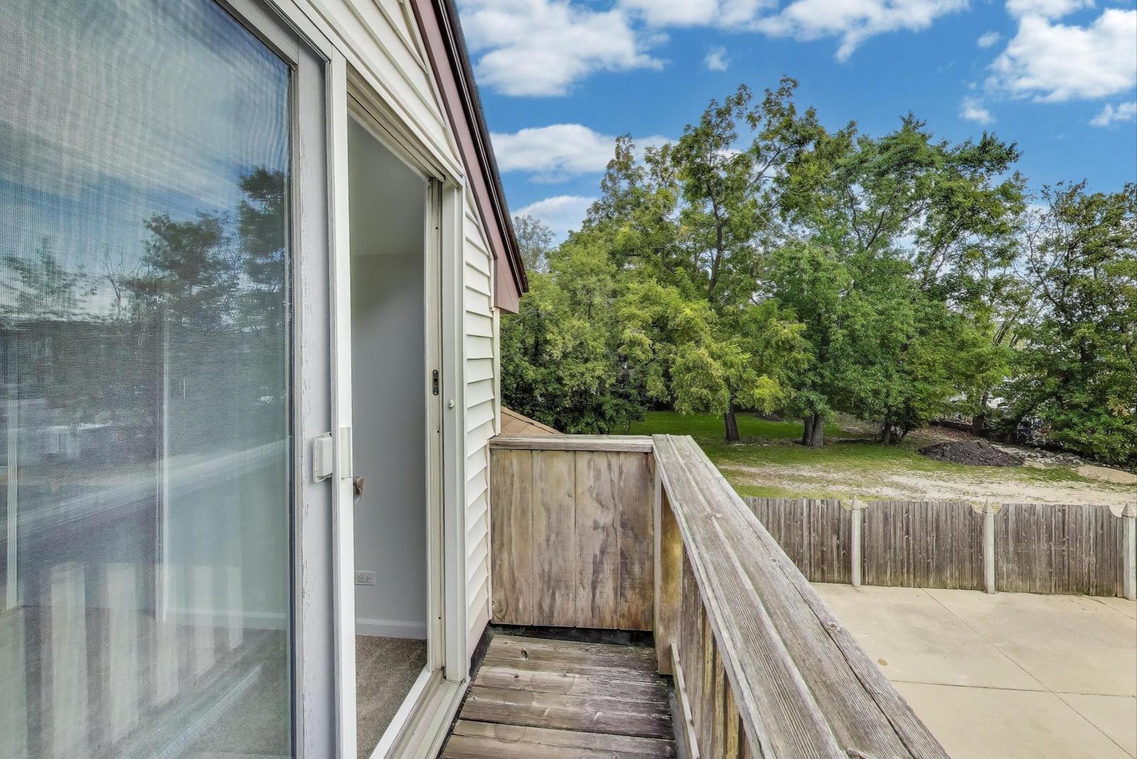 6411 Elm Street Morton Grove, IL 60053 - Photo 28 of 49 a view of balcony and deck