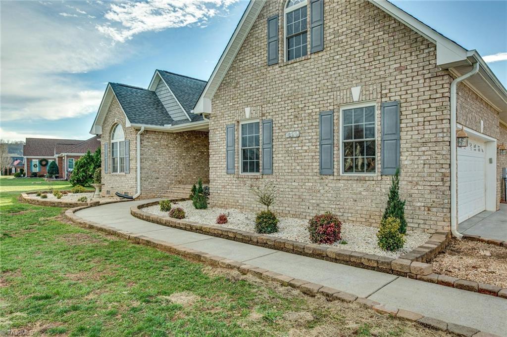 618 Spring Haven Drive Randleman, NC 27317 - Photo 5 of 45