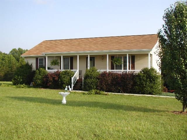 2498 Edwardsville Road Hardy, VA 24101 - Photo 1 of 14 a front view of house with yard and green space