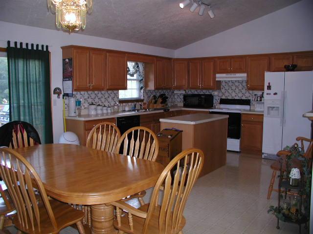 2498 Edwardsville Road Hardy, VA 24101 - Photo 4 of 14 a dining room with furniture and window