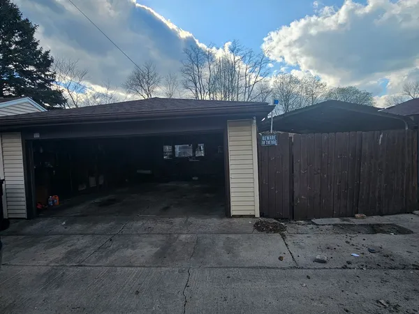 $254,900 | 10955 South Mackinaw Avenue, Chicago, IL 60617