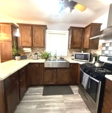 $254,900 | 10955 South Mackinaw Avenue, Chicago, IL 60617