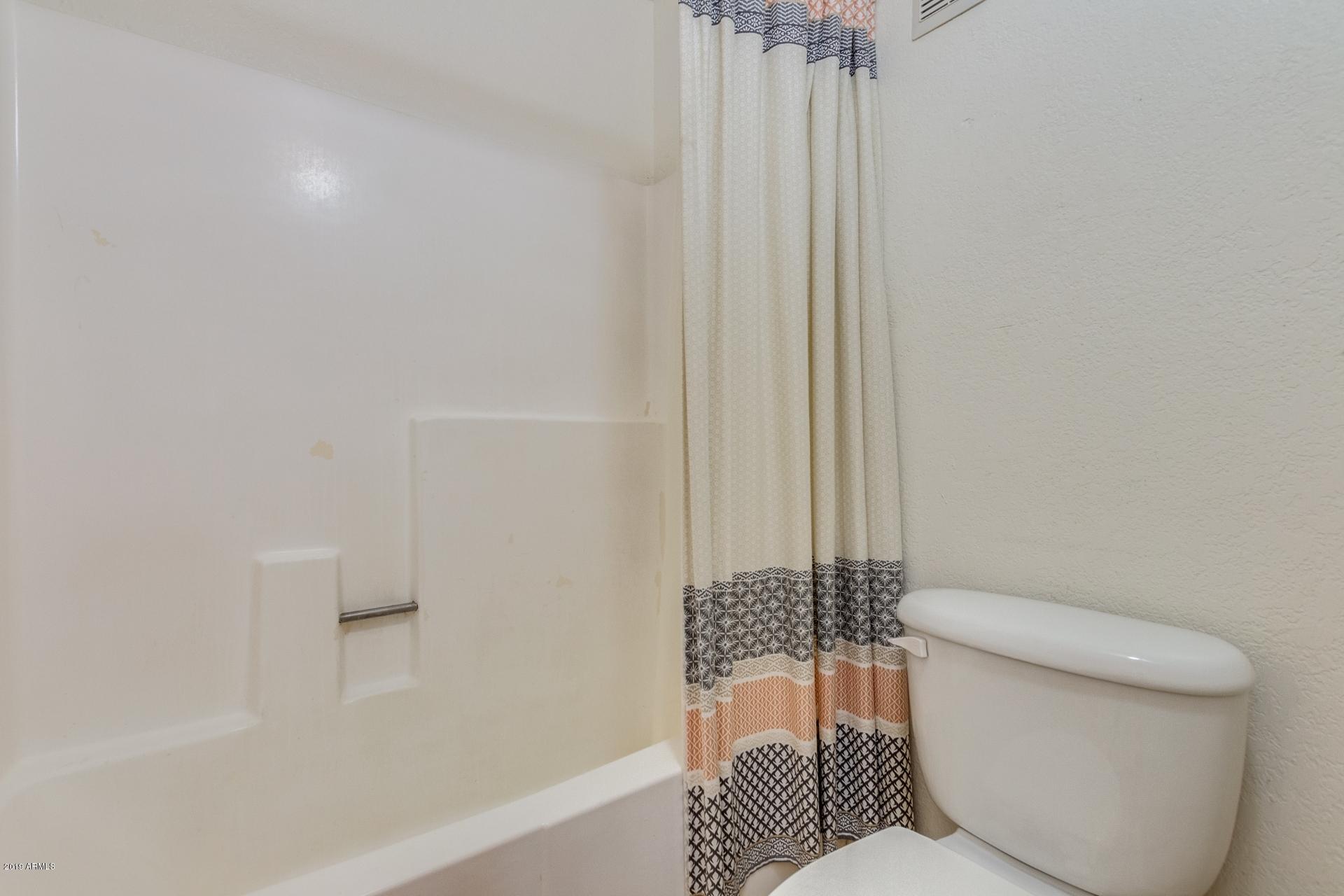 3825 East Camelback Road, Unit 212 Phoenix, AZ 85018 - Photo 12 of 20 0013-Camelback (13)