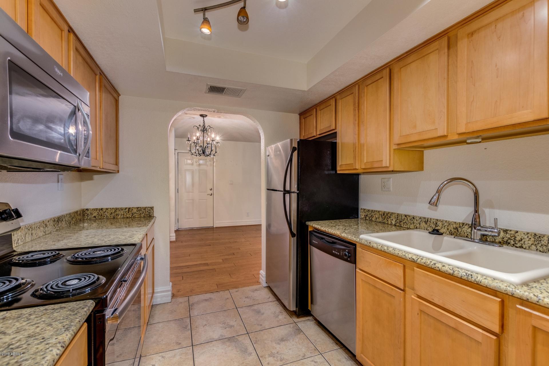 3825 East Camelback Road, Unit 212 Phoenix, AZ 85018 - Photo 8 of 20 0008-Camelback (8)