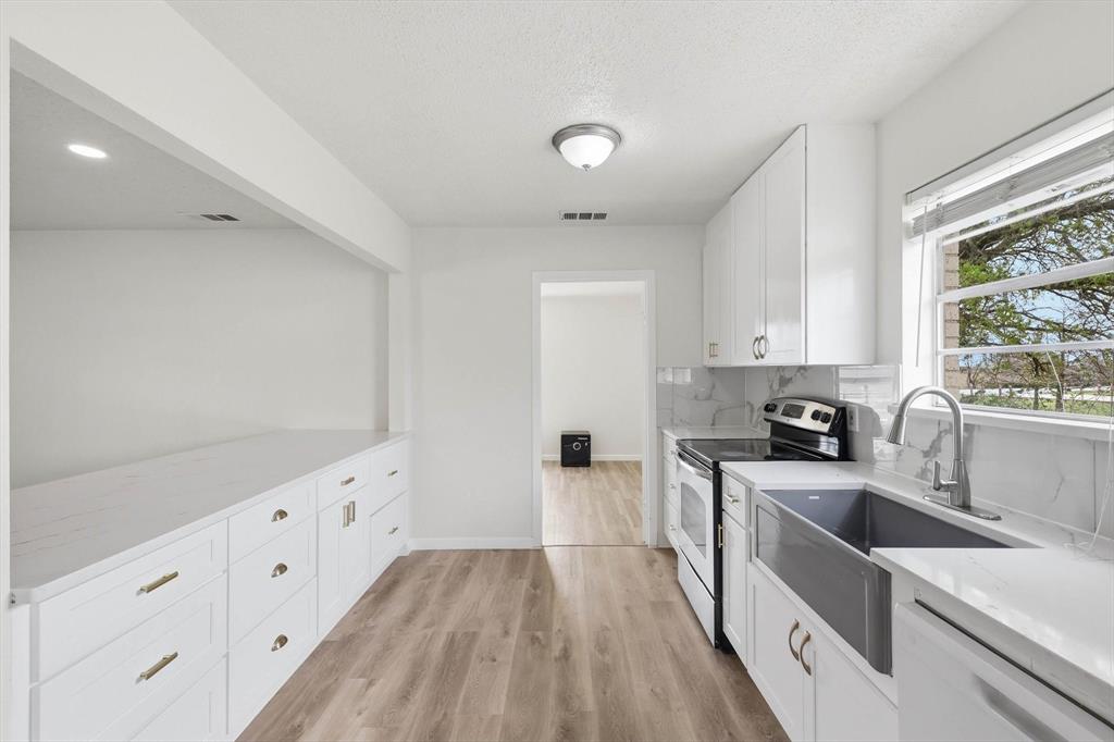 3913 Hickox Road Rowlett, TX 75089 - Photo 11 of 32