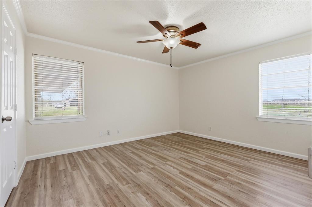 3913 Hickox Road Rowlett, TX 75089 - Photo 19 of 32