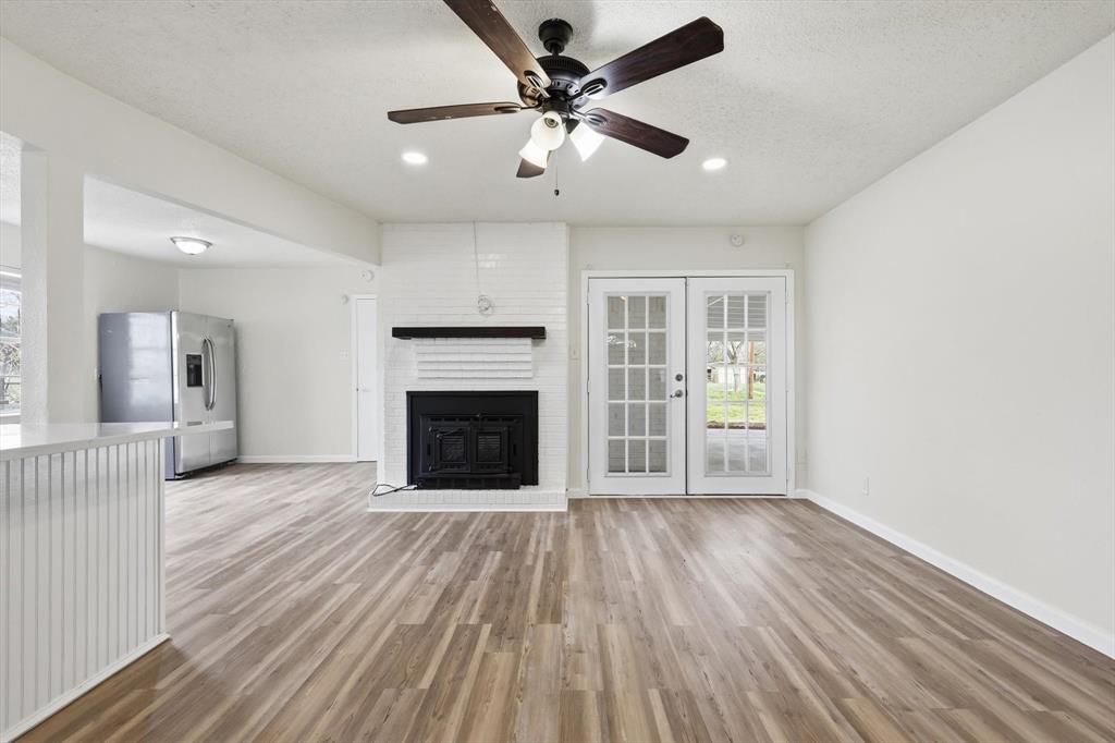 3913 Hickox Road Rowlett, TX 75089 - Photo 8 of 32