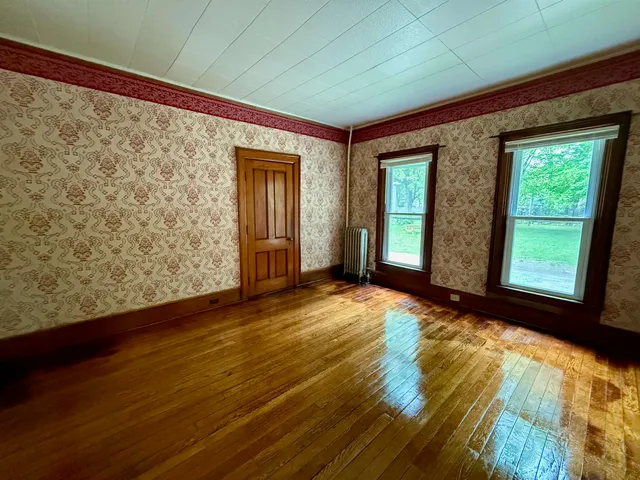 $374,900 | 927 Water Street, Bennington, VT 05257