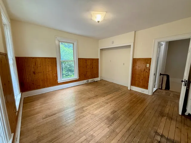 $374,900 | 927 Water Street, Bennington, VT 05257