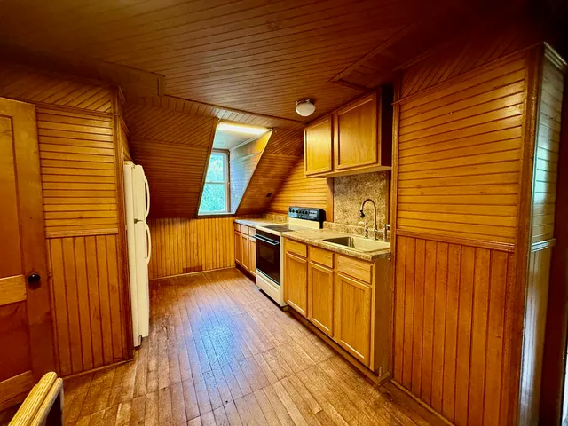 $374,900 | 927 Water Street, Bennington, VT 05257