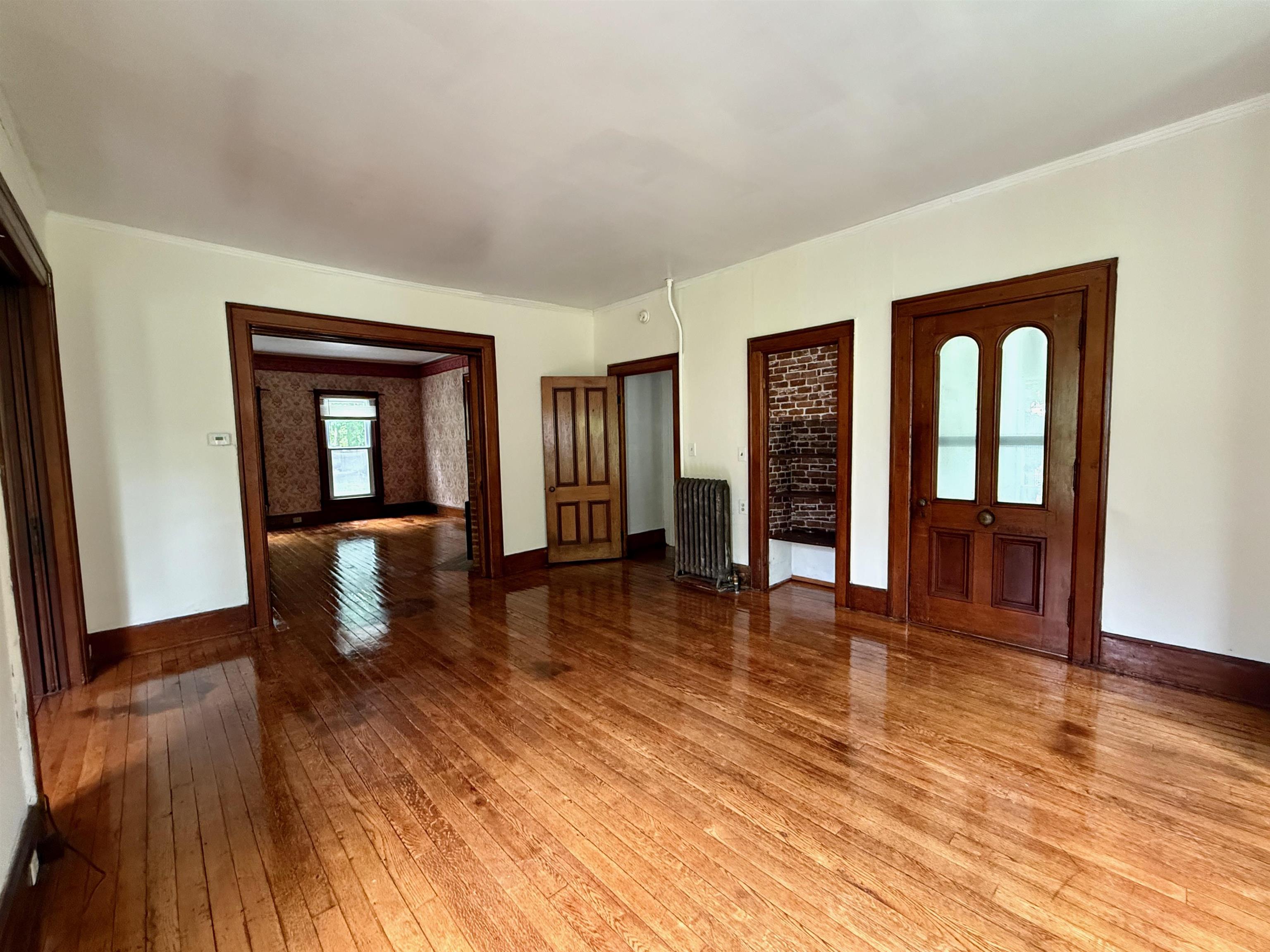 927 Water Street Bennington, VT 05257 - Photo 6 of 50