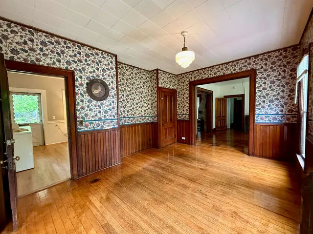 $374,900 | 927 Water Street, Bennington, VT 05257