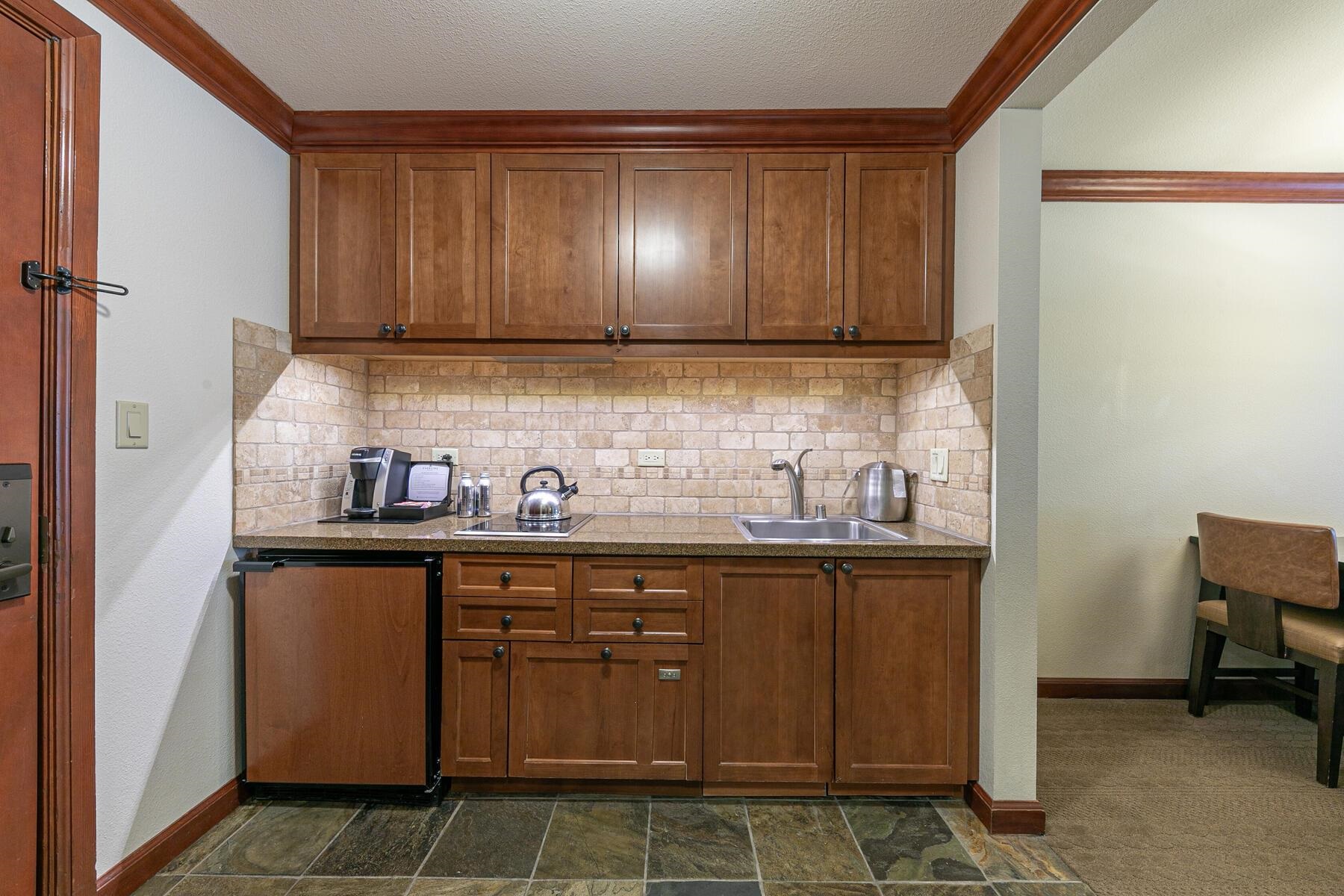 400 Squaw Creek Road, Unit 333 Olympic Valley, CA 96146 - Photo 8 of 28