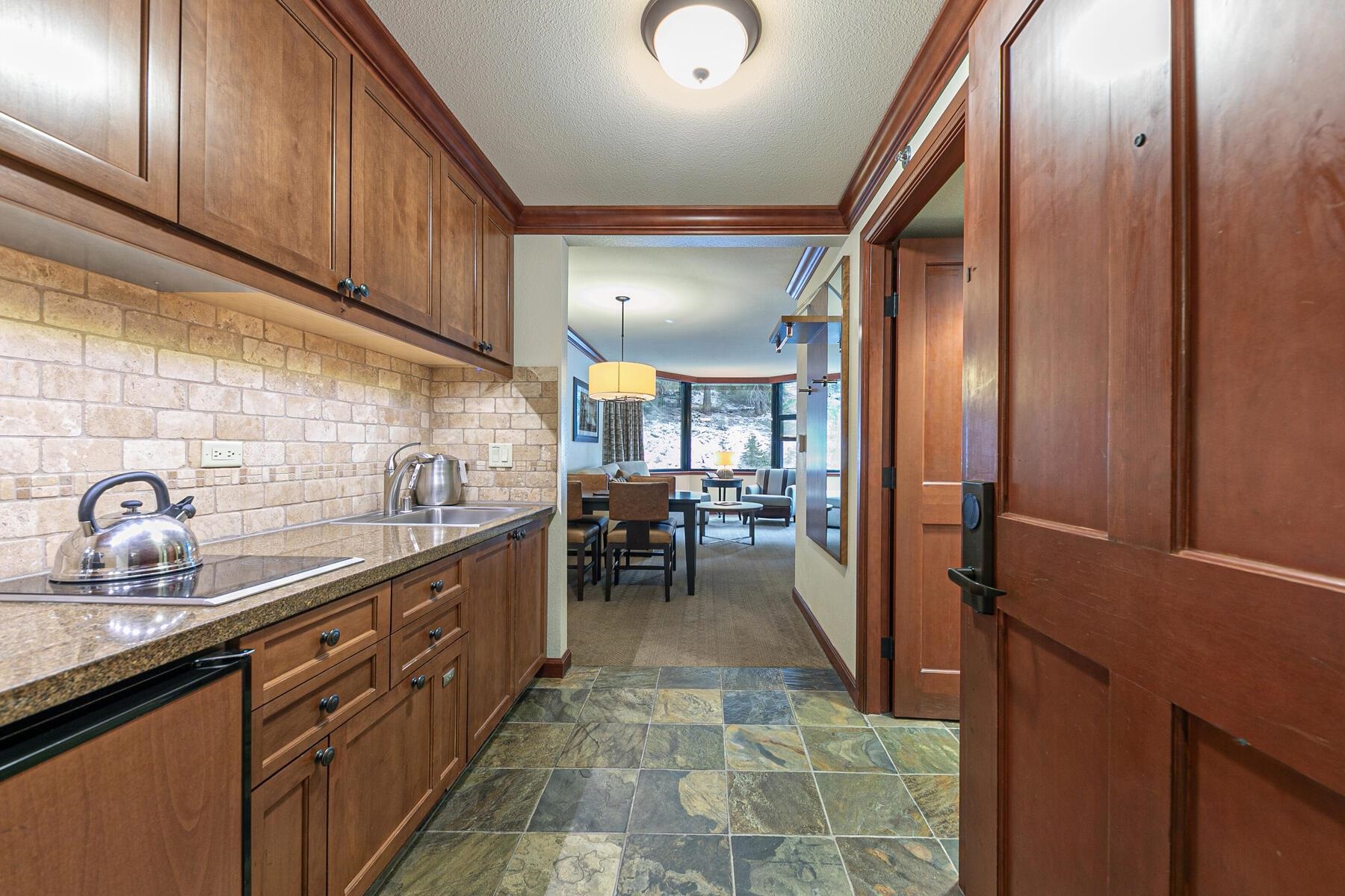 400 Squaw Creek Road, Unit 333 Olympic Valley, CA 96146 - Photo 10 of 28