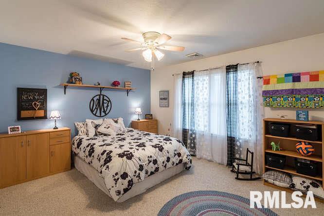 2559 Canterbury Road Muscatine, IA 52761 - Photo 18 of 24 Gallery Image 18