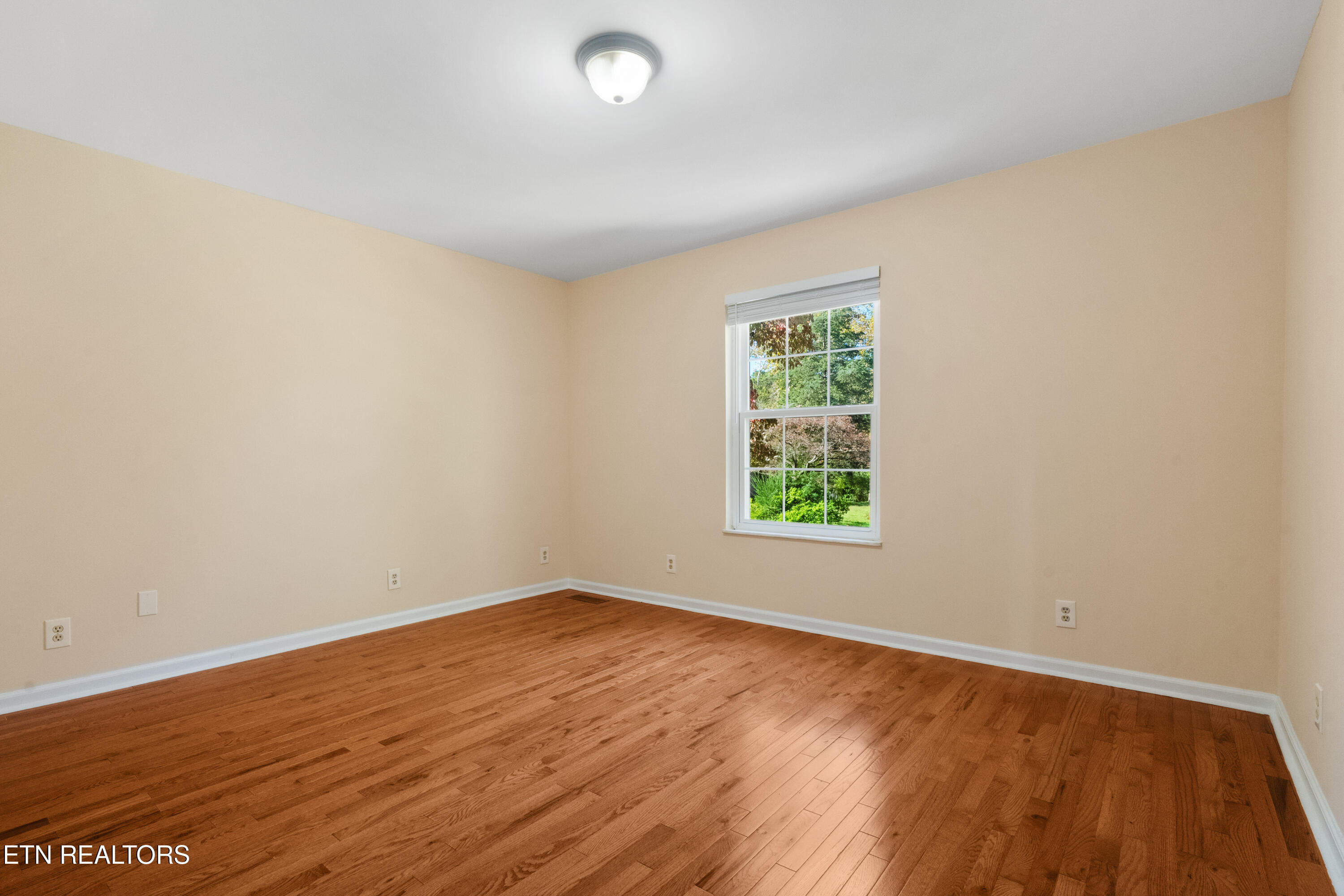 111 Baypath Drive Oak Ridge, TN 37830 - Photo 30 of 55 Bedroom 3