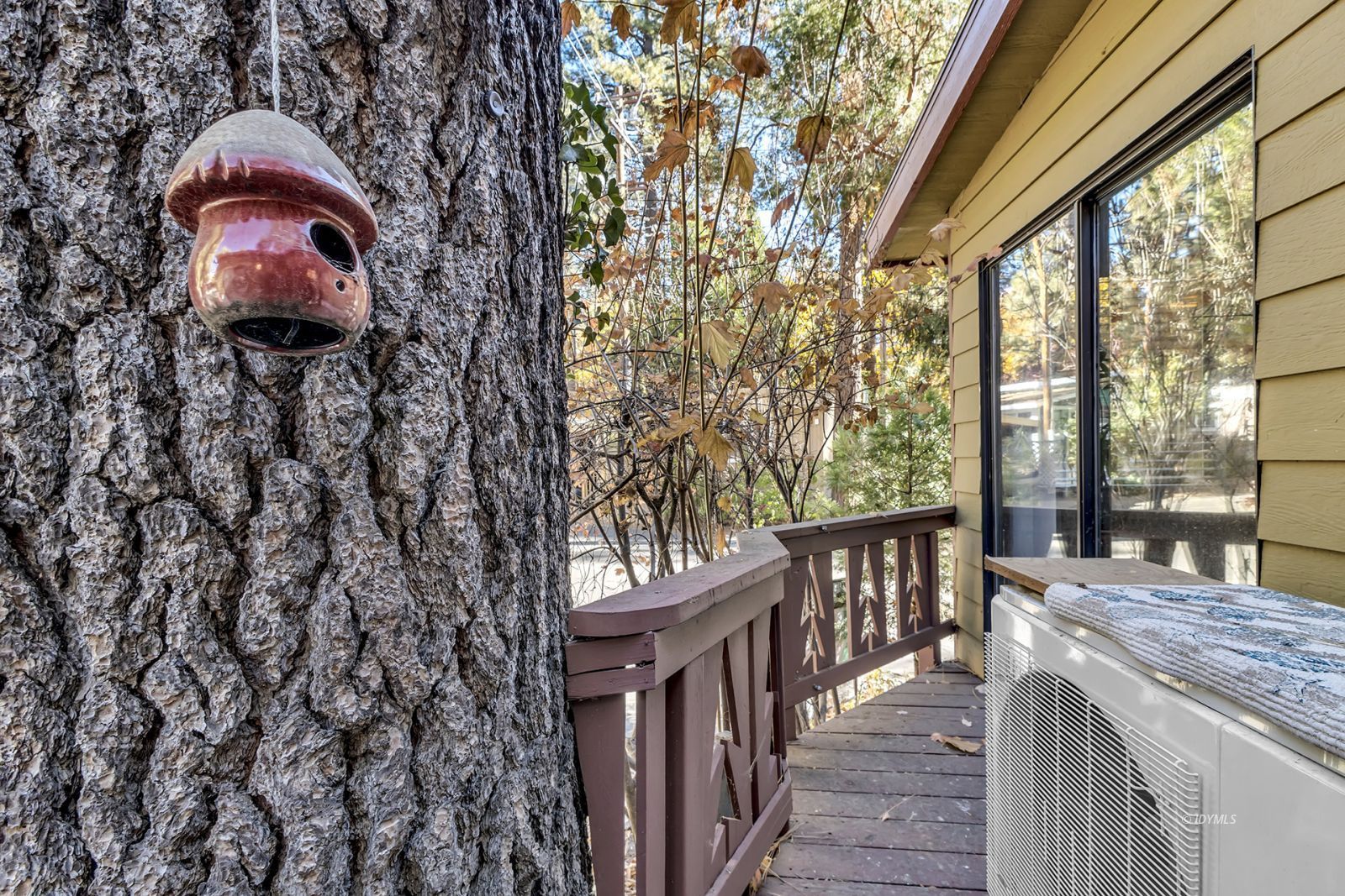 25955 Highway 243, Unit 18 Idyllwild, CA 92549 - Photo 39 of 46 a dinning room with balcony