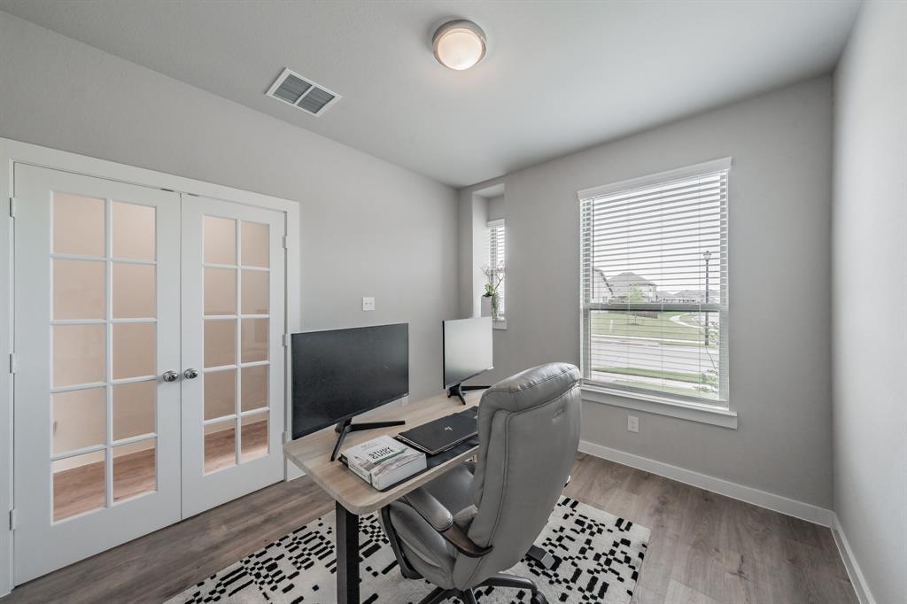 3202 Glorioso Drive Royse City, TX 75189 - Photo 15 of 40 a workspace with furniture and a window