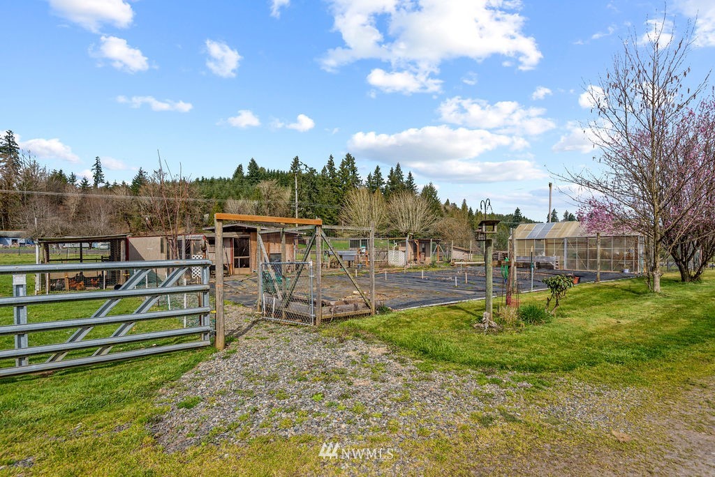 883 Winlock-Vader Road Winlock, WA 98596 - Photo 17 of 27