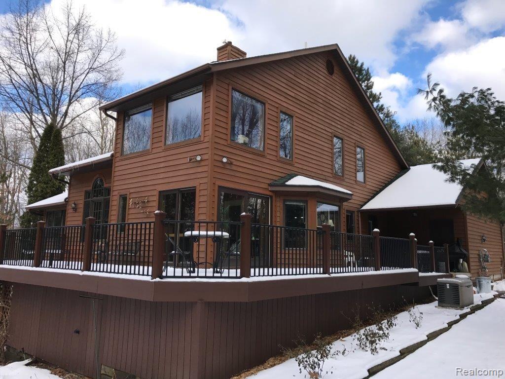 187 North Elm Grove Road Lapeer, MI 48446 - Photo 4 of 41 1972E0F3-CD22-482F-88F6-99BA7D2F15A0.JPG