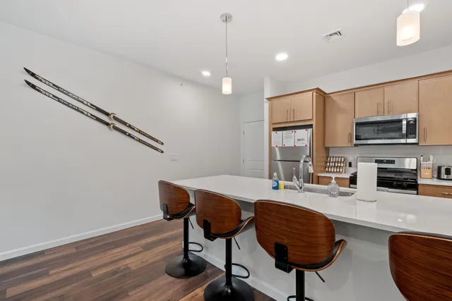 $595,000 | 12 Twin Tip Terrace, Unit 10, Lincoln, NH 03251