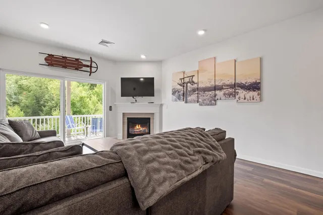 $595,000 | 12 Twin Tip Terrace, Unit 10, Lincoln, NH 03251