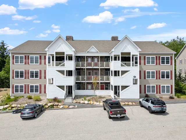 $595,000 | 12 Twin Tip Terrace, Unit 10, Lincoln, NH 03251