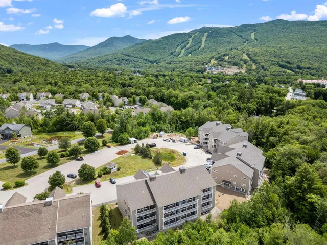 $595,000 | 12 Twin Tip Terrace, Unit 10, Lincoln, NH 03251