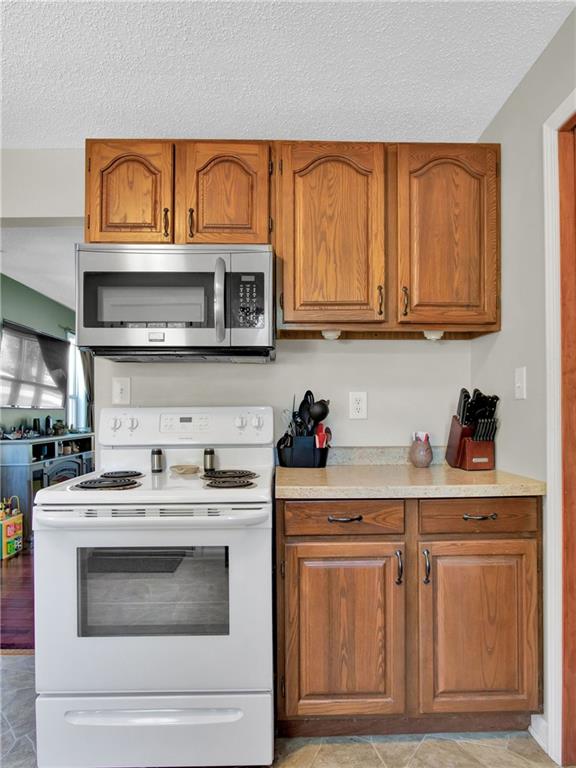 331 West Stop 11 Road Indianapolis, IN 46217 - Photo 13 of 32 Gallery Image 13
