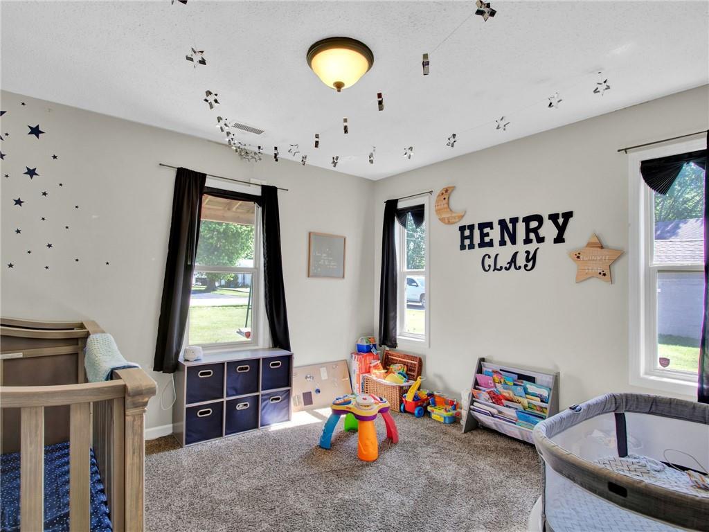 331 West Stop 11 Road Indianapolis, IN 46217 - Photo 18 of 32 Gallery Image 18