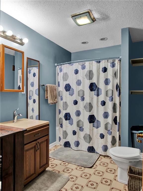331 West Stop 11 Road Indianapolis, IN 46217 - Photo 19 of 32 Gallery Image 19