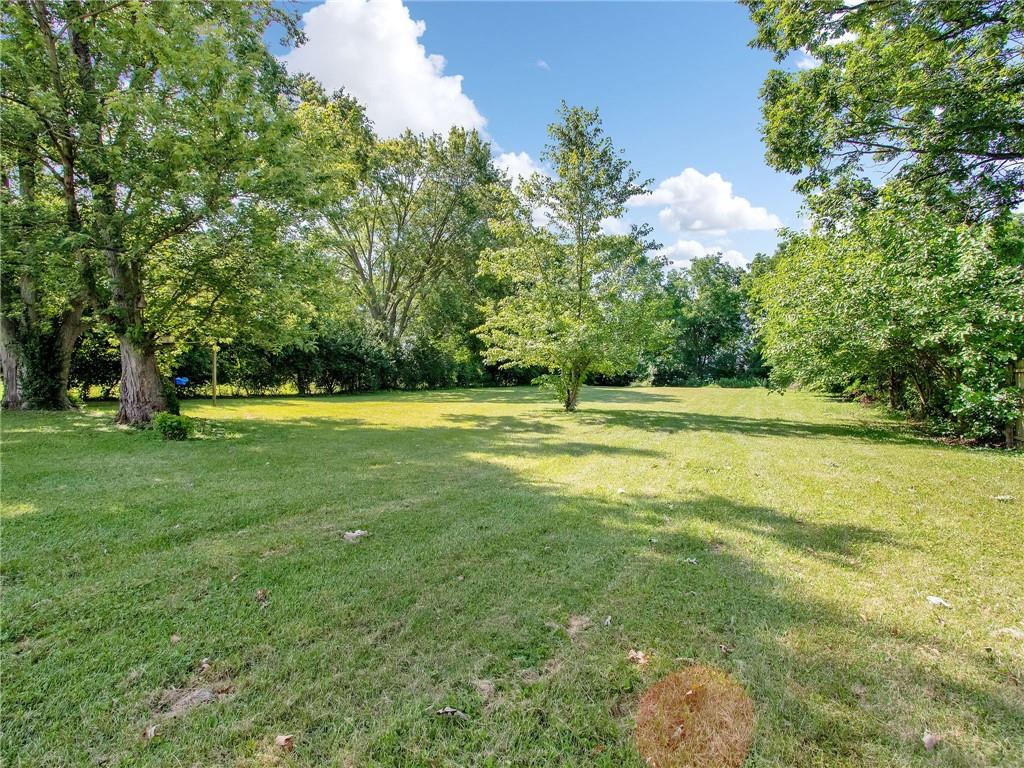 331 West Stop 11 Road Indianapolis, IN 46217 - Photo 26 of 32 Gallery Image 26