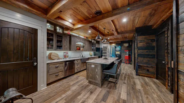 $8,250,000 | N1211 East Side Road, Birchwood, WI 54817