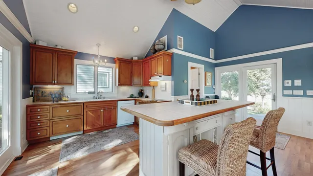 $8,250,000 | N1211 East Side Road, Birchwood, WI 54817