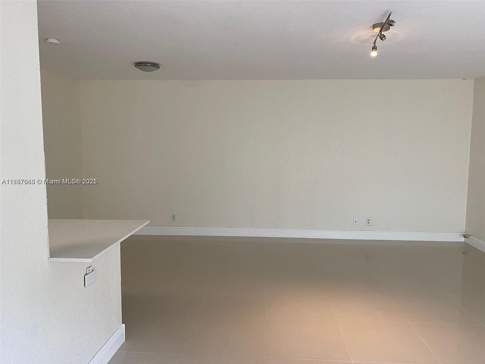 26 Crossings Circle, Unit B Boynton Beach, FL 33435 - Photo 2 of 15 a view of small space