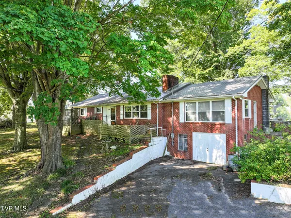 $329,900 | 6525 East Andrew Johnson Highway, Chuckey, TN 37641