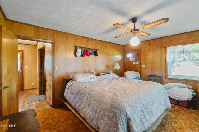 $359,900 | 6525 East Andrew Johnson Highway, Chuckey, TN 37641